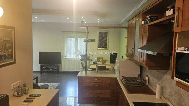 Eladó téglalakás, Budapesten, III. kerületben 248.4 M Ft