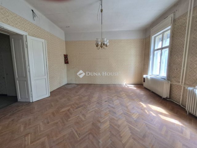 Eladó téglalakás, Keszthelyen, Kossuth Lajos utcában 59 M Ft