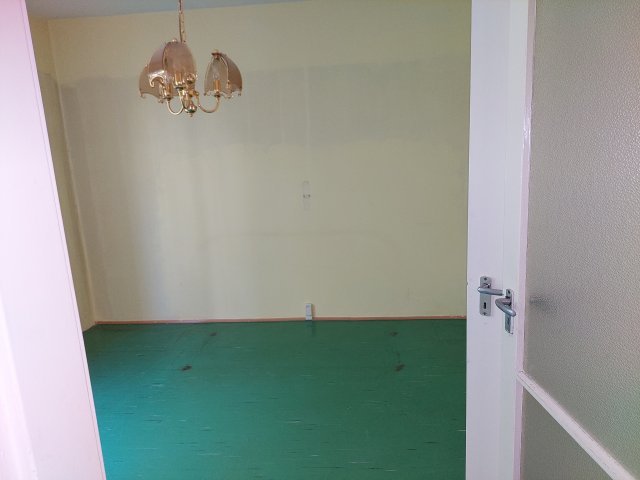 Eladó panellakás, Pécsett, Krisztina téren 38 M Ft, 2 szobás