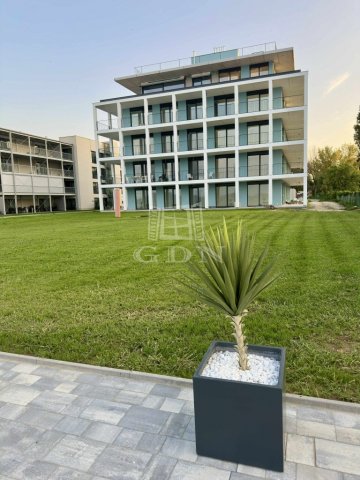 Eladó téglalakás, Balatonmáriafürdőn 99.99 M Ft, 3 szobás