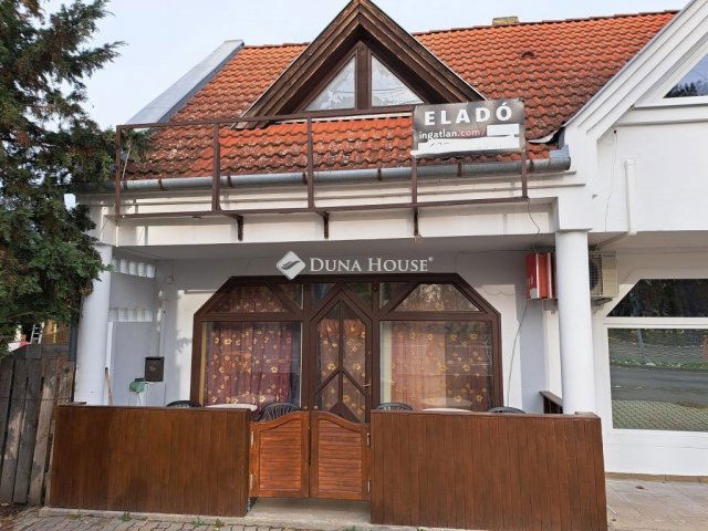 Eladó téglalakás, Balatonlelleén 49.9 M Ft, 2 szobás
