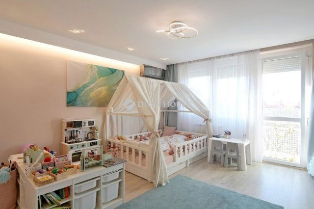 Eladó panellakás, Kecskeméten 66 M Ft, 2 szobás