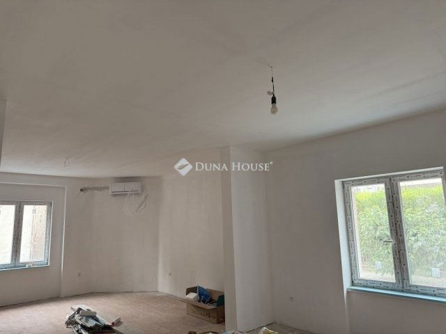 Eladó ikerház, Budapesten, XXII. kerületben 98.9 M Ft, 2 szobás