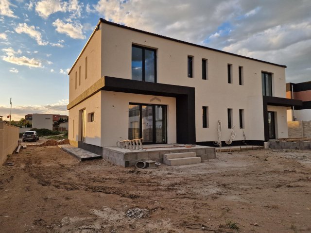 Eladó ikerház, Budapesten, XVIII. kerületben 149.99 M Ft