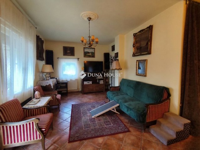 Eladó családi ház, Érden 129 M Ft, 4 szobás