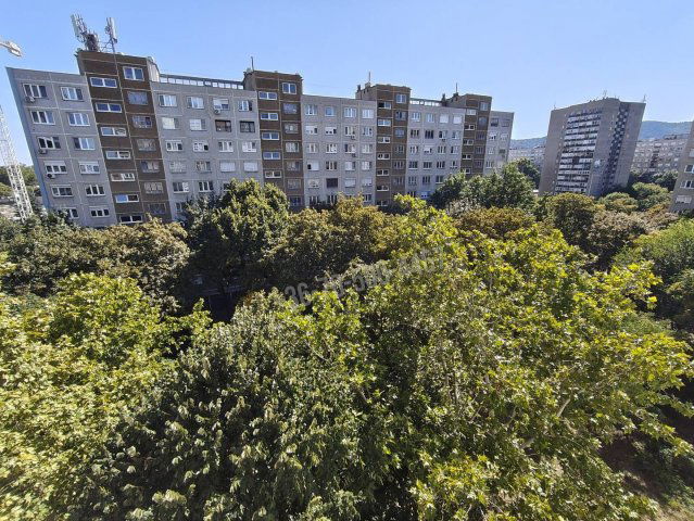 Eladó panellakás, Budapesten, III. kerületben 71.5 M Ft, 2 szobás