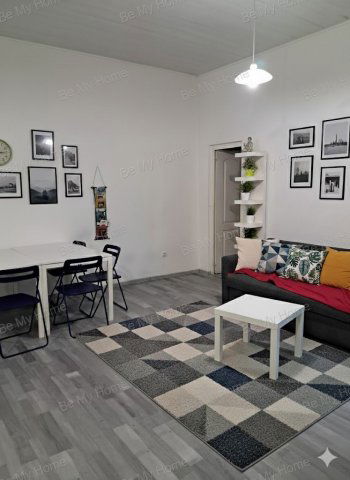 Eladó téglalakás, VII. kerületben, Vörösmarty utcában