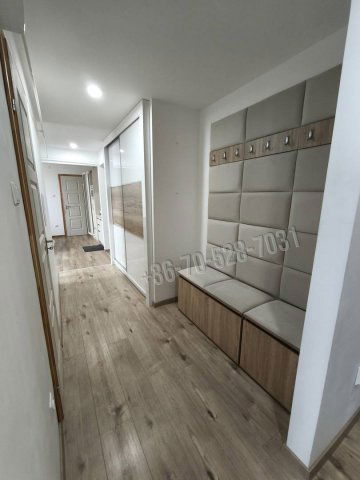 Eladó téglalakás, Tatabányán 72 M Ft, 4+2 szobás