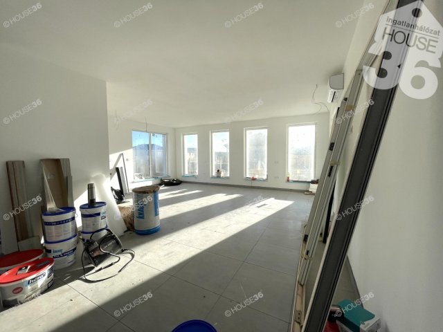 Eladó családi ház, Ballószögön 117.8 M Ft, 4 szobás