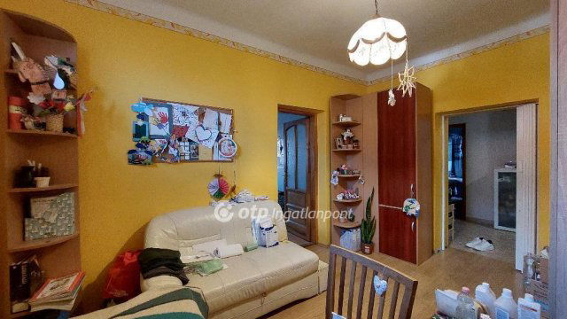 Eladó családi ház, Püspökladányban 37 M Ft, 3 szobás