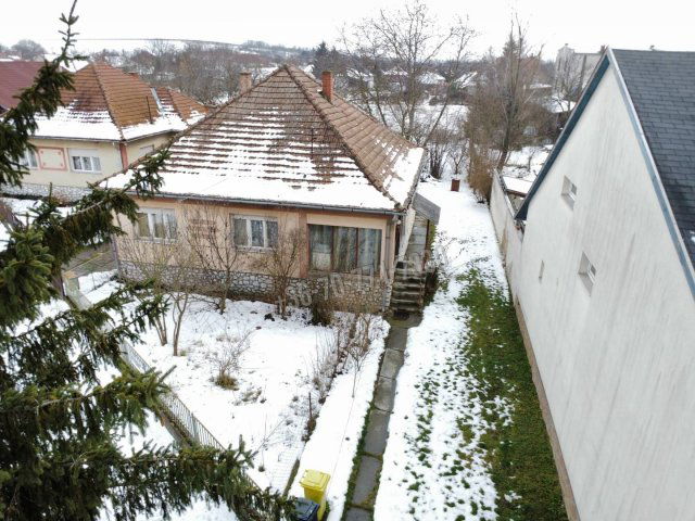 Eladó családi ház, Kerecsenden 15.9 M Ft, 4 szobás