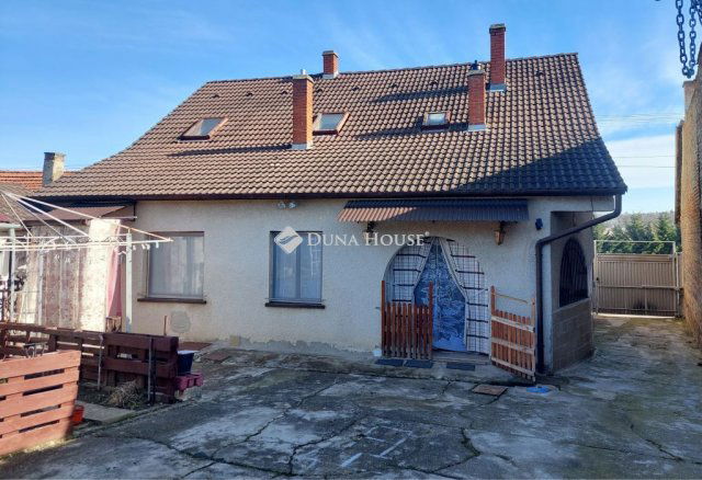 Eladó családi ház, Kaposváron 29.99 M Ft, 6 szobás