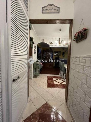 Eladó panellakás, Várpalotán 59.9 M Ft, 4 szobás