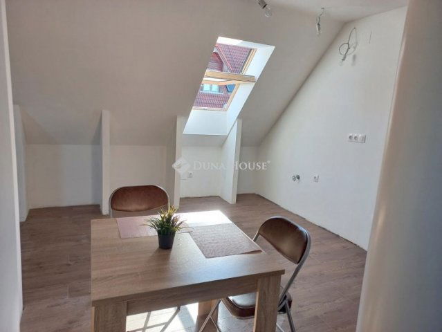 Eladó téglalakás, Fóton, Szent Benedek parkban 49.9 M Ft