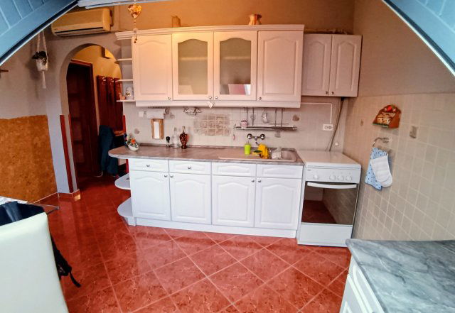 Eladó téglalakás, Szolnokon, Petőfi Sándor utcában 33.9 M Ft