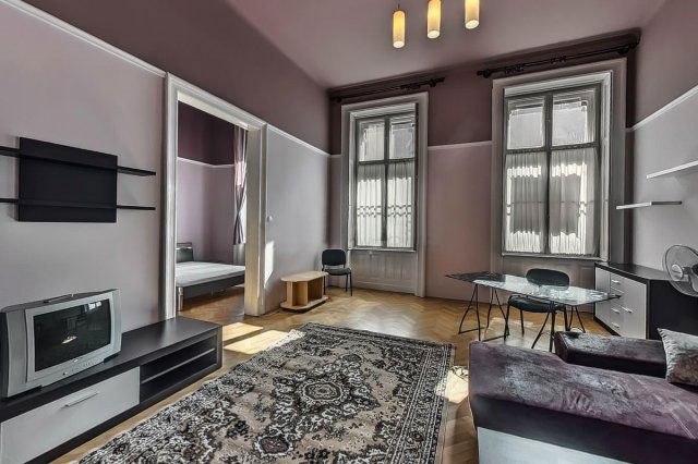 Eladó téglalakás, Budapesten, VIII. kerületben, Pál utcában