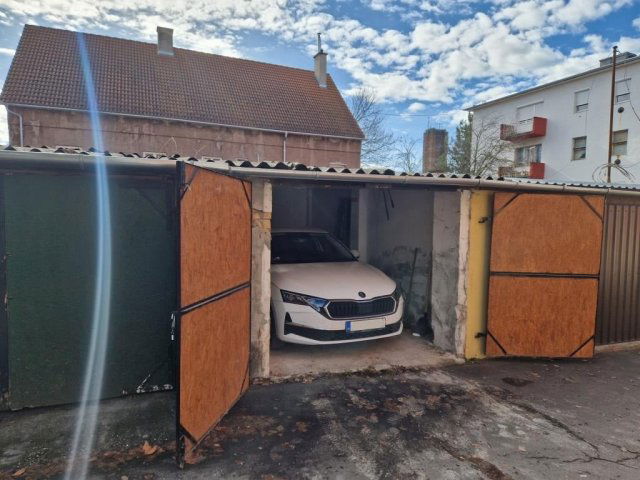 Eladó garázs, Kaposváron, Iskola közben 6.6 M Ft, 1 szobás