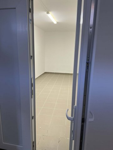 Kiadó ipari ingatlan, Drávacsepelyen 135 E Ft / hó