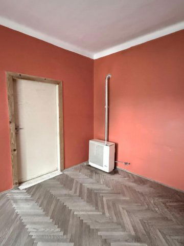 Eladó családi ház, Pécsett 44.9 M Ft, 2 szobás