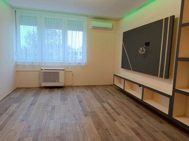 Eladó téglalakás, Nyíregyházán 43.9 M Ft, 2 szobás