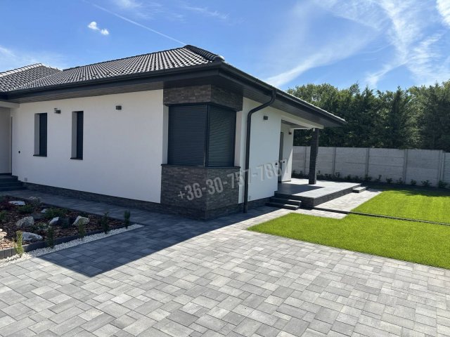 Eladó családi ház, Szigetszentmiklóson 164.9 M Ft, 4 szobás