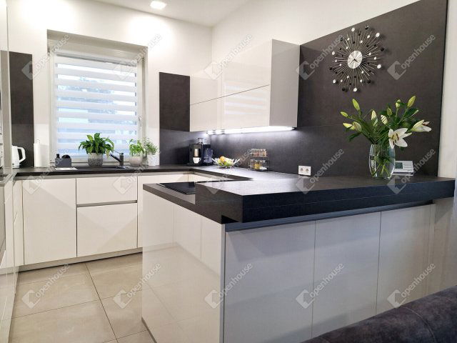 Eladó családi ház, Győrújfalun 149 M Ft, 4 szobás