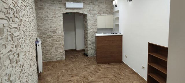 Eladó családi ház, Pécsett 41.9 M Ft, 3 szobás