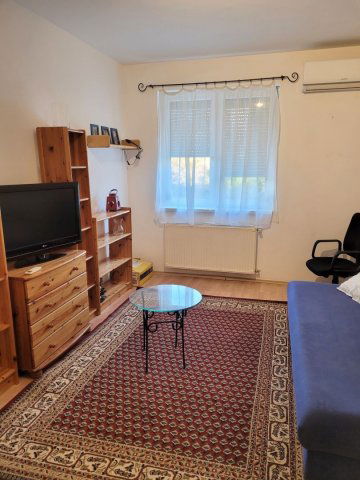 Kiadó téglalakás, albérlet, Debrecenben 210 E Ft / hó, 3 szobás