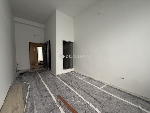 Eladó téglalakás, Budapesten, XXI. kerületben 24 M Ft, 1 szobás