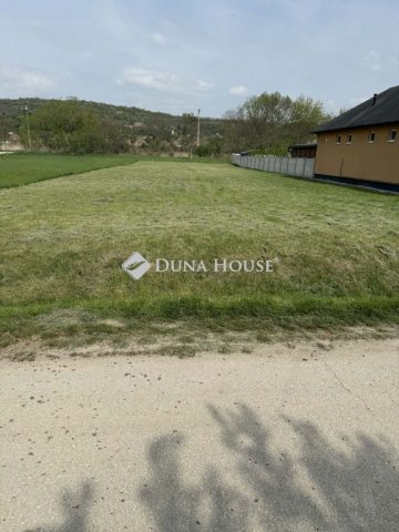 Eladó telek, Sárisápon, Arany János utcában 15.894 M Ft