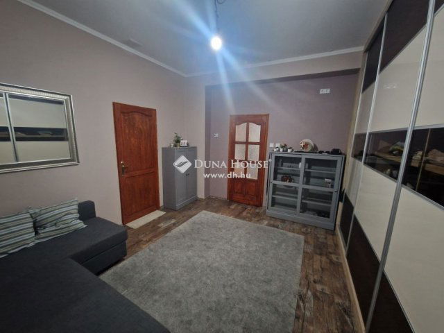 Eladó családi ház, Budapesten, X. kerületben 129.9 M Ft