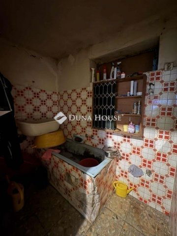 Eladó családi ház, Dabason 34.9 M Ft, 1 szobás