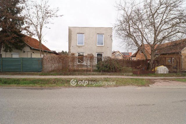 Eladó családi ház, Szigethalmon 49.4 M Ft, 3 szobás