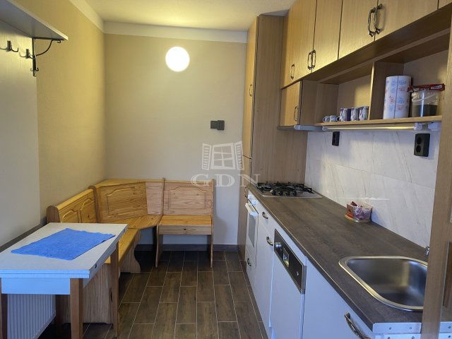 Kiadó téglalakás, albérlet, Budapesten, III. kerületben