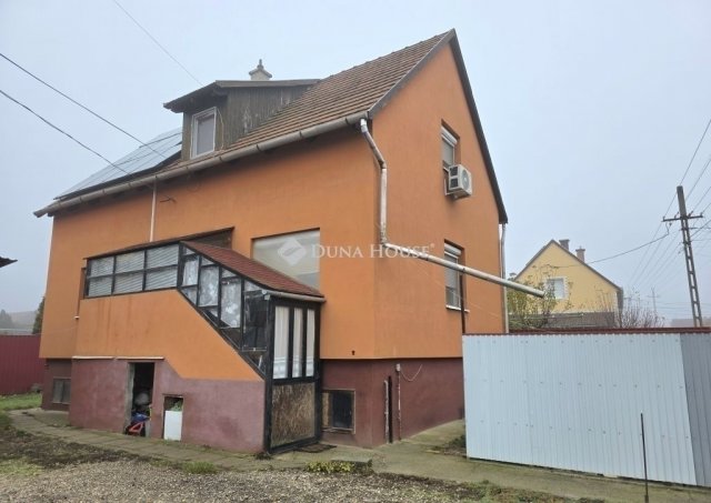 Eladó családi ház, Gyömrőn 92 M Ft, 4 szobás