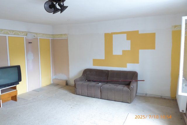 Eladó családi ház, Kővágótöttösön 11.9 M Ft, 2 szobás