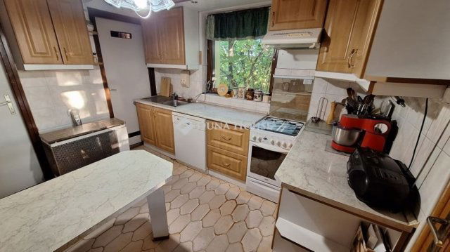 Eladó családi ház, Cecén 44.9 M Ft, 4 szobás