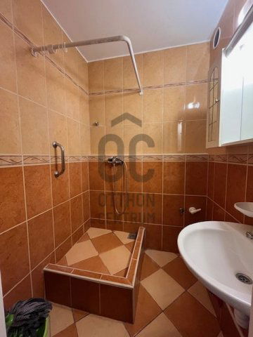 Eladó panellakás, Pécsett 54.99 M Ft, 3 szobás