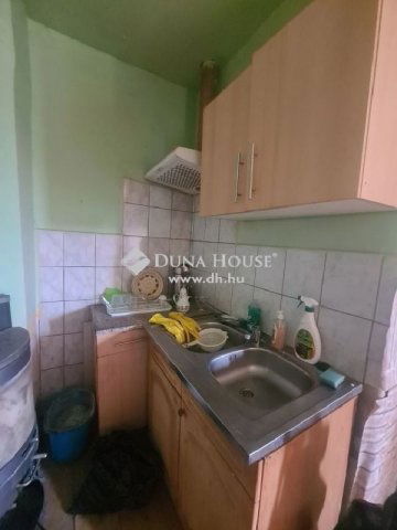 Eladó családi ház, Cserkúton 10.39 M Ft, 2 szobás