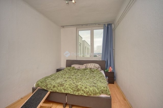 Eladó téglalakás, Budapesten, XXI. kerületben 63.5 M Ft