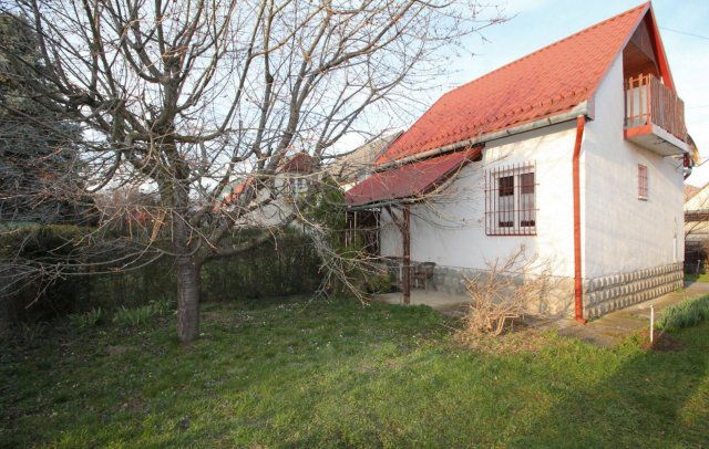 Eladó nyaraló, Dombóváron 22.5 M Ft, 2+1 szobás
