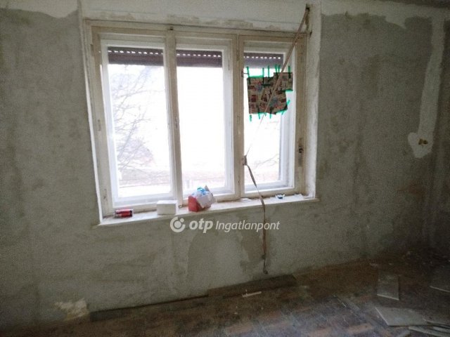 Eladó családi ház, Bakócán 10.5 M Ft, 2 szobás