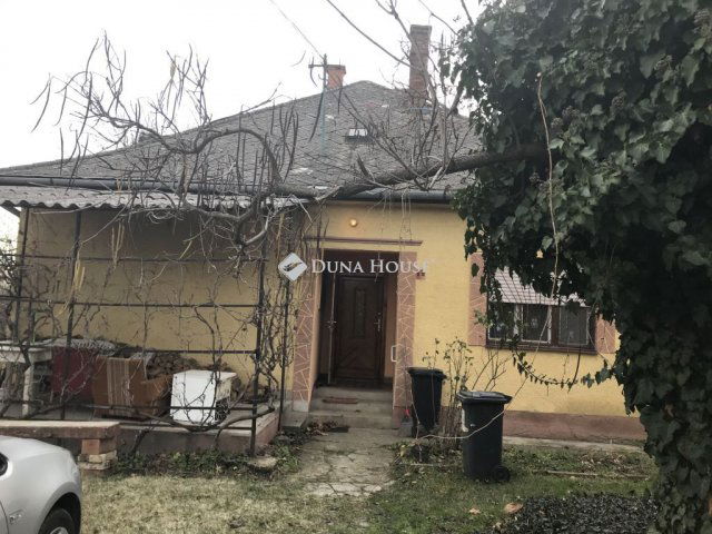Eladó családi ház, Sárbogárdon 39.9 M Ft, 2+1 szobás