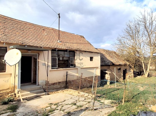 Eladó családi ház, Kisherenden 9 M Ft, 2 szobás