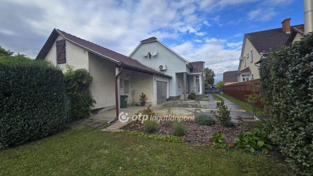 Eladó családi ház, Nádudvaron 74.9 M Ft, 4 szobás