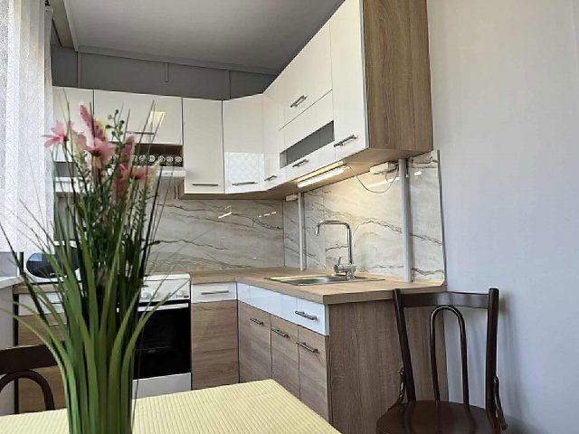 Eladó panellakás, Kecskeméten 43.9 M Ft, 3 szobás