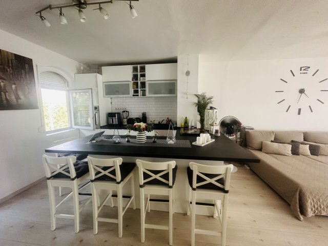 Eladó téglalakás, Szigetszentmiklóson 92 M Ft, 3+1 szobás