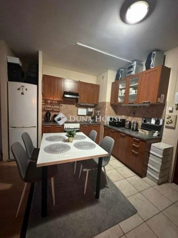 Eladó panellakás, Budapesten, XX. kerületben 67 M Ft, 2 szobás