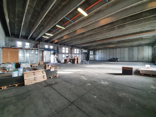 Kiadó ipari ingatlan, Székesfehérvárott 259 E Ft / hó