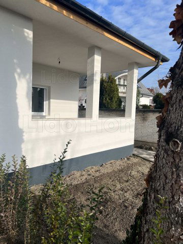 Eladó téglalakás, Balatonlelleén 64.9 M Ft, 2 szobás